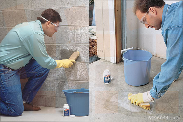 Использование очистителя бетона на стене.