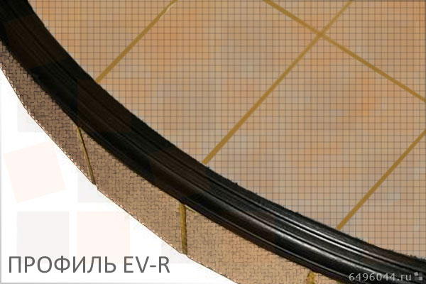 Закладной противоскользящий профиль Евроступень-Р на закругленной ступени.